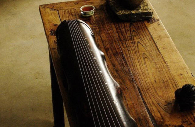 北海市古琴蕴含的传统文化，一把古琴制备出来要两年的时间